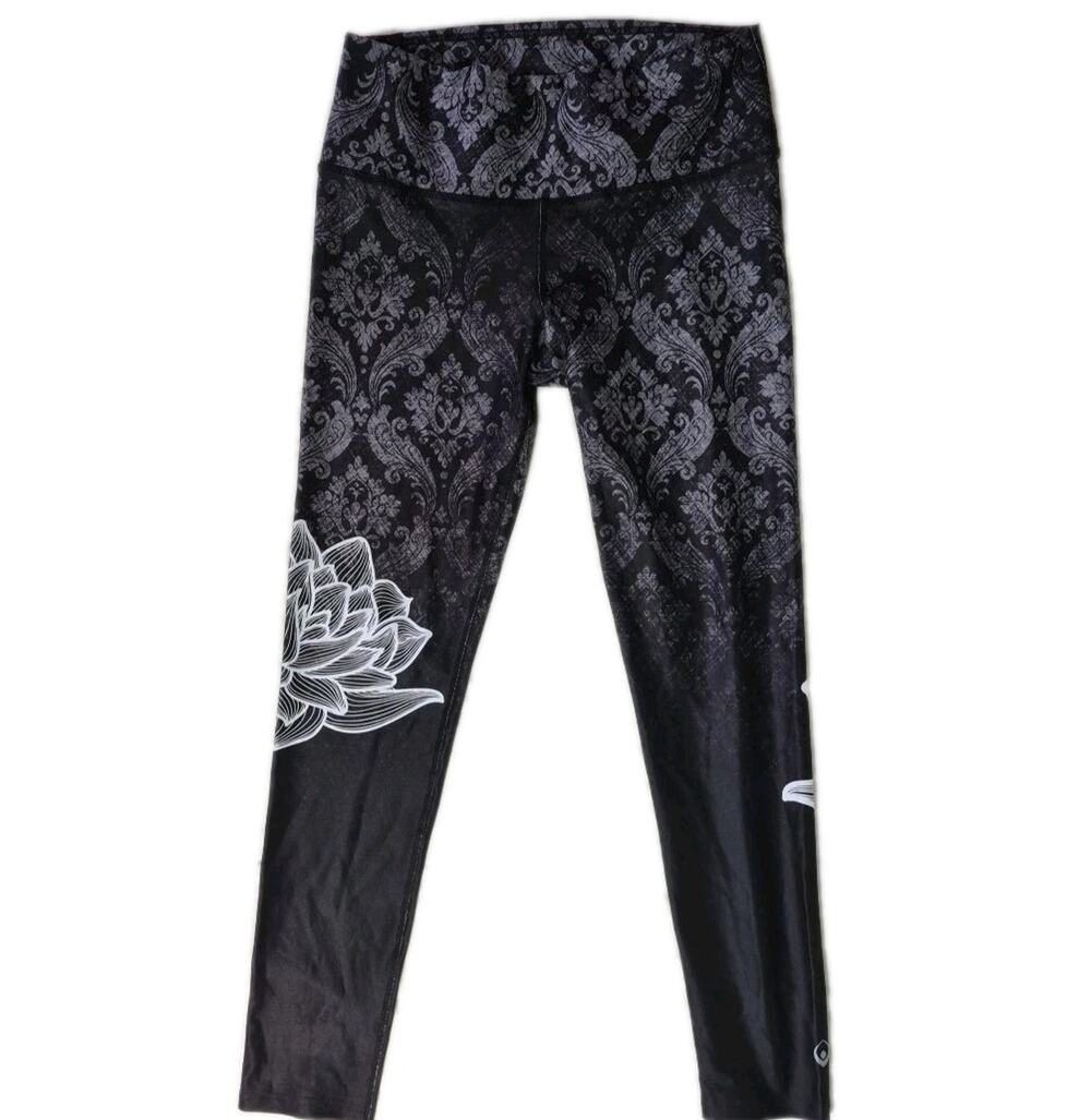 My Inner Fire Yoga Pants Womens Size 10 Lotus Flower Black Leggings